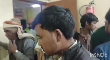 बाह: अरनोटा मार्ग पर अज्ञात वाहन की टक्कर से बाइक सवार दो युवक गंभीर रूप से हुए घायल