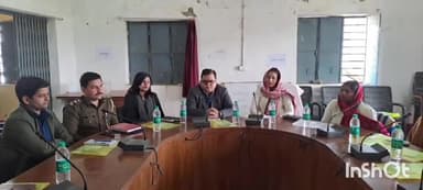 शिवहर: डुमरी कटसरी मनरेगा भवन में प्रमुख ने अधिकारियों व पंचायत समिति के साथ किया बैठक, दिए कई दिशा निर्देश