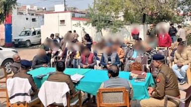 गोंडा: गोंडा के समस्त थानों पर थाना समाधान दिवस का हुआ आयोजन, SP व ASP ने देहात कोतवाली सुनी जन शिकायतें