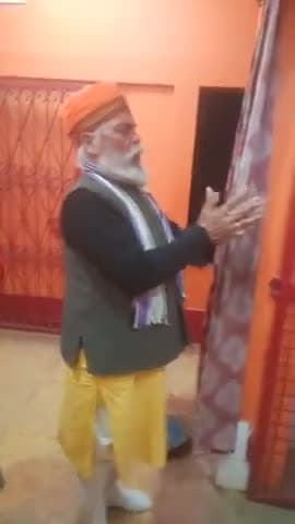 गांव चलो अभियान के तहत छोटी बलहा बालाजी हनुमान मंदिर में आरती में शामिल