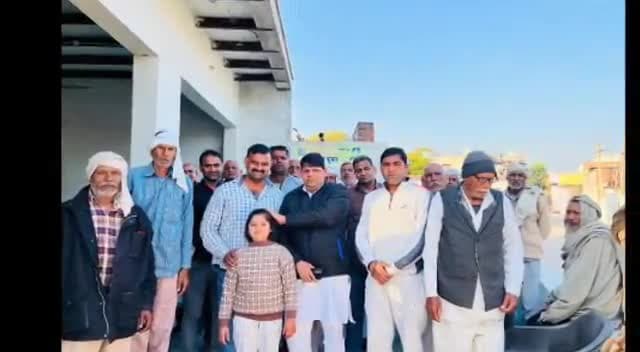हथीन: हथीन भाजपा विधायक प्रवीण डागर ने गाँव कनौली में #गाँव_चलो_अभियान के कार्यक्रम के अंतर्गत बूथ नंबर 16 पर बैठक की।