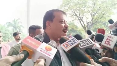 हुज़ूर: नेता प्रतिपक्ष उमंग सिंघार ने भोपाल में आयकर विभाग के नोटिस पर कहा- चुनाव आने पर दबाव बनाने की राजनीति हो रही है