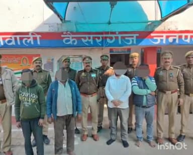 कैसरगंज: विभिन्न मुकदमों में वांछित चल रहे चार वारंटियों को कैसरगंज पुलिस ने किया गिरफ्तार