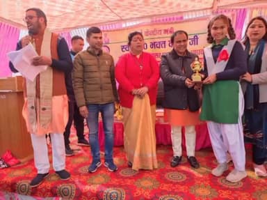 थलीसैंण: कैबिनेट मंत्री डॉ धन सिंह रावत ने थलीसैंण क्षेत्र को दी करोड़ों रुपये की योजनाओं की सौगात