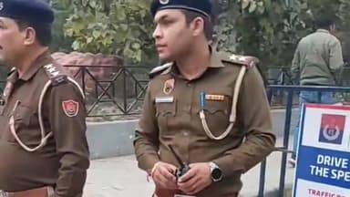 करनाल: ताऊ देवीलाल चौक पर संयुक्त किसान मोर्चा के दिल्ली कूच के आह्वान के मद्देनजर बढ़ाई गई सुरक्षा, पुलिस तैनात