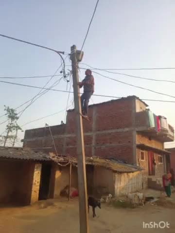 डुमरी कटसरी: जहांगीपुर पंचायत में सात बिजली उपभोक्ता का काटा गया कनेक्शन, जेई चंद्रकांत कुमार