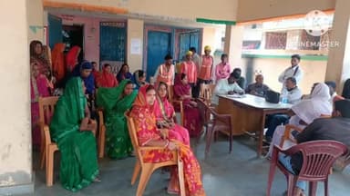 बीरपुर: मैदा बभनगामा पंचायत में 
मुखिया के साथ स्वच्छता कर्मियों व जनप्रतिनिधियों की हुई संयुक्त बैठक