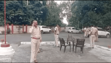 सिंगरौली: प्रतिबंधित मार्ग से कोल वाहन पास कराने पर एसपी ने नवानगर थाने में पदस्थ प्रधान आरक्षक को किया निलंबित