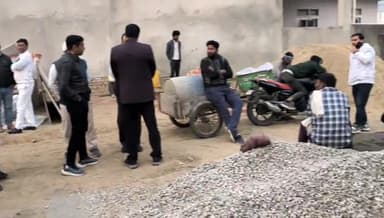 करनाल: कैसीएमसी के सामने जिलापरिषद की जमीन पर  बिना  इजाजत के निर्माणकार्य शुरू होने से जिला परिषद सदस्यों ने किया रोष व्यक्त।