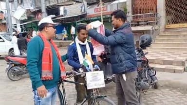মাহমৰা: মাতৃভাষা দিৱস উপলক্ষে যোৰহাটৰ পৰা ডিব্ৰুগড় বিশ্ববিদ্যালয়লৈ ছাত্ৰৰ চাইকেল ৰেলী, মৰাণহাটত সম্বৰ্দ্ধনা বীৰ লাচিত সেনাৰ