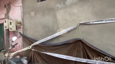 आगरा: आगरा विकास प्राधिकरण ने छत्ता वार्ड अंतर्गत सेब का बाजार में बिना मानचित्र बन रहे भवन को किया सील