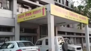 ਬੰਗਾ: ਸਿਵਲ ਸਰਜਨ ਦਫ਼ਤਰ ਨਵਾਂਸ਼ਹਿਰ ਵਿਖੇ ਸਮੂਹ ਹੈਲਥ ਸਟਾਫ ਨਾਲ ਸਿਵਲ ਸਰਜਨ ਨੇ ਮੀਟਿੰਗ ਕੀਤੀ।