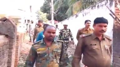 चास: भोजपुर कॉलोनी में ई-ऑप्शन प्रक्रिया से खरीदी गई जमीन पर मजिस्ट्रेट की निगरानी में संजय कुमार को मिला दखल कब्जा