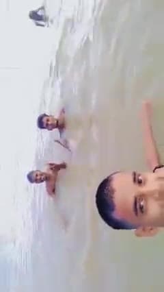 Nadi me nahaya apradhi Prince or unka friend#