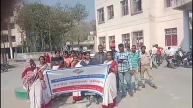 टनकुप्पा: टनकुप्पा में मतदाताओं को जागरूक करने को ले परियोजना कार्यालय ने निकाली रैली।