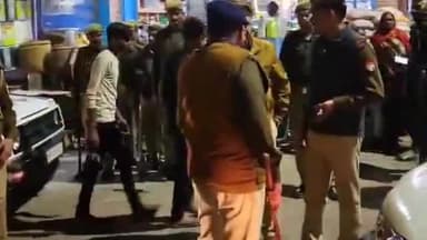 मौदहा: मौदहा कस्बे में आगामी लोकसभा चुनाव के दृष्टिगत क्षेत्राधिकारी का विशेष अभियान