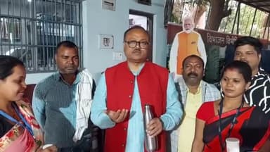 चास: प्रधानमंत्री नरेंद्र मोदी का सपना देश रहे फाइलेरिया मुक्त,BJP बोकारो विधायक ने दवा खाकर आम लोगो को किया जागरूक