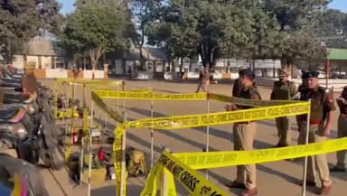 शाहजहांपुर: एसपी अशोक मीणा ने पुलिस लाइन में साप्ताहिक परेड का किया निरीक्षण, दिए आवश्यक निर्देश