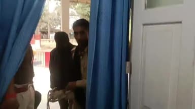 कहरा: सौरबाजार थाना की पुलिस ने देसी हथियार के साथ एक युवक को किया गिरफ्तार डीएसपी ने प्रेस वार्ता कर दी जानकारी