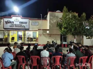 बल्देवगढ़: बल्देवगढ़ पुलिस थाना परिसर में सोनी समाज के लोगों के बीच अपराधों पर अंकुश लगाने के उद्देश्य से बैठक हुई आयोजित