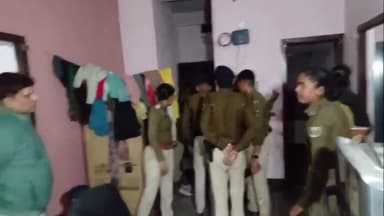 मुशहरी: कच्ची पक्की अतरदह स्थित  प्रजापति लेन में सिंचाई विभाग की एक महिला अधिकारी की संदिग्ध मौत