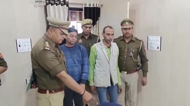 इटावा: सेंगर नदी के पास से पुलिस ने दो गांजा तस्करो को 2 किलो 300 ग्राम गांजा सहित गिरफ्तार किया,एसएसपी ने किया मामले का खुलासा
