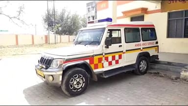 इटावा: बढ़पुरा इलाके में सड़क हादसे में घायल शख्स की इलाज के दौरान हुई मौत, पुलिस ने जिला मुख्यालय पर कराया पोस्टमॉर्टम