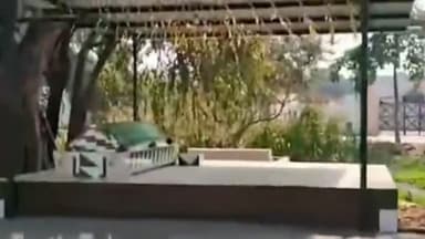 ਬੰਗਾ: ਬੰਗਾ ਬੰਗਾ ਦੇ ਪੂਨੀਆ ਰੋਡ ਤੇ ਧਾਰਮਿਕ ਸਥਾਨ ਬਾਬਾ ਫਿਰੋਜ ਸ਼ਾਹ ਬਲੀ ਦੇ ਦਰਬਾਰ ਤੋਂ ਚੋਰ ਗੱਲਾਂ ਪੱਟ ਕੇ ਵਿੱਚੋਂ ਲੈ ਗਏ ਚੋਰ ਪੈਸੇ