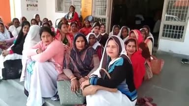 मानदेय बढ़ाने को लेकर आशाओं ने किया धरना प्रदर्शन !