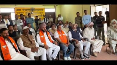 सादुलशहर: करडवाला गांव में विधायक गुरवीर बराड़ और भाजपा कार्यकर्ताओं ने प्रधानमंत्री नरेंद्र मोदी के मन की बात को सुना