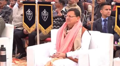 देहरादून: सीएम धामी ने किरसाली बूथ में पीएम मोदी के मन की बात कार्यक्रम को सुना