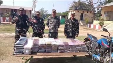 हरलाखी: हरिने SSB कैम्प के जवानों ने इंडो नेपाल बॉर्डर पर रेडीमेड कपड़े व बाइक की जब्त, धंधेबाज हुआ फरार