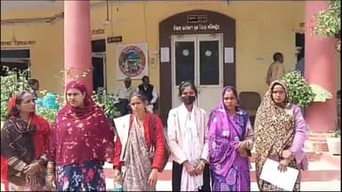 बूंदी: डाबी व धनेश्वर में संचालित श्री अन्नपूर्णा रसोई की महिलाओं ने कमीशन मांगने का आरोप लगाते हुए एडीएम को सौंपा ज्ञापन