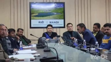 मंडी: मतदान प्रतिशत में वृद्धि के लिए करें समन्वित प्रयास : अपूर्व देवगन, उपायुक्त मंडी