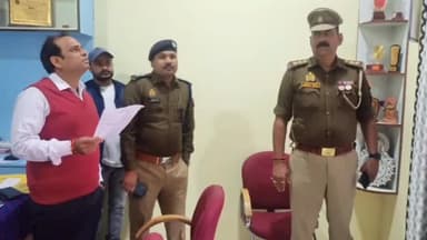 झांसी: मऊरानीपुर में उपजिलाधिकारी व क्षेत्राधिकारी ने परीक्षा केंद्रों का किया निरीक्षण