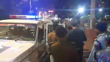 पटना ग्रामीण: IGIMS में इलाज को लेकर मरीज के परिजन डॉक्टर से भिड़े, BJP नेता ने अस्पताल में लहराया पिस्टल