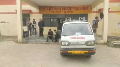 इटावा: भरथना रेलवे फाटक के समीप ट्रेन की चपेट में आये युवक की सैफई PGI में उपचार के दौरान हुई मौत,पुलिस ने करवाया पोस्टमार्टम