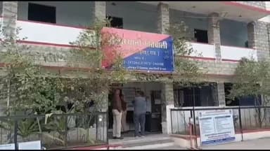 चित्तौड़गढ़: राणा सांगा बाजार में स्थित एक इलेक्ट्रॉनिक और बैटरी पार्ट्स की दुकान में चोरों ने चोरी की वारदात को दिया अंजाम