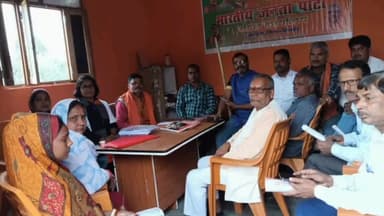 पुरनहिया: भाजपा मंडल कार्यालय पुरनहिया में लाभार्थी संपर्क कार्यशाला का हुआ आयोजन।