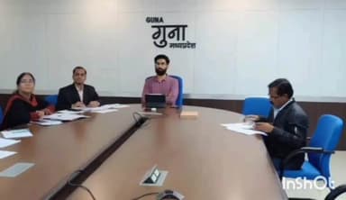 गुना नगर: निर्वाचन घोषणा दिनांक से होगी आचार संहिता लागू, मुख्य निर्वाचन अधिकारी ने वीसी के माध्यम से गुना के अधिकारियो की ली बैठक