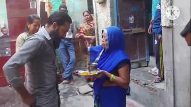 कोल: थाना सासनी गेट क्षेत्र के अंतर्गत गरीब कन्या की शादी में सामाजिक संस्था के द्वारा उठाई गई दहेज की जिम्मेदारी