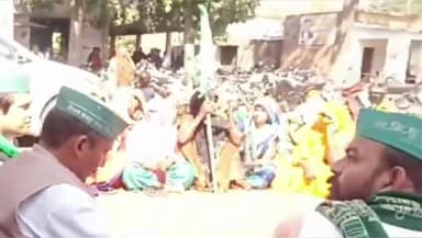 करछना: किसानों की समस्याओं के संबंध में भारतीय किसान यूनियन अराजनैतिक द्वारा उपजिलाधिकारी करछना को सौंपा गया ज्ञापन