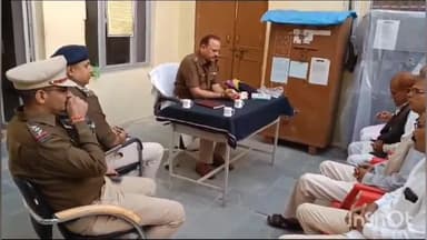 पीपलदा: कोटा ग्रामीण एसपी करण शर्मा रहे इटावा के दौरे पर,अपराधों पर अंकुश ही पहली प्राथमिकता बताया CLG सदस्यों से की वार्ता