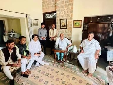 बाड़मेर: केंद्रीय मंत्री कैलाश चौधरी ने पूर्व सांसद मानवेंद्र सिंह की जानी कुशलक्षेम, चित्रा सिंह के निधन पर व्यक्त की संवेदना