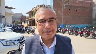 मैनपुरी: अखिलेश यादव को दिए गए नोटिस को लेकर सपा के वरिष्ठ नेता देवेंद्र यादव एडवोकेट ने सपा कार्यालय पर दी जानकारी