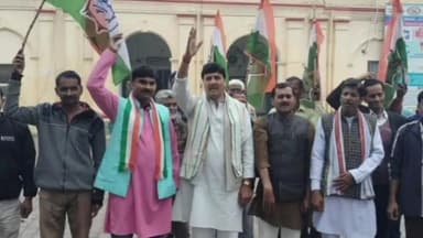 हरदोई: कांग्रेस नेताओं ने कलेक्ट्रेट में विरोध प्रदर्शन कर सौंपा ज्ञापन, UP में ध्वस्त कानून व्यवस्था को लेकर किया गया प्रदर्शन