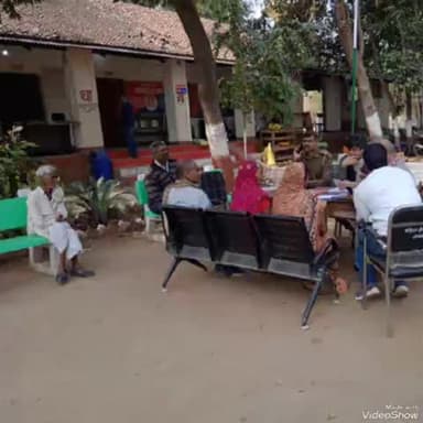 दावथ: दावथ थाना परिसर में सीओ और एसएचओ ने जनता दरबार लगाया।