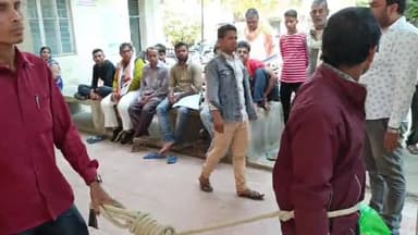 घोसी: चिरी गांव से घोसी पुलिस ने हत्या के मामले में फरार चल रहे एक अभियुक्त को गिरफ्तार कर भेजा जेल