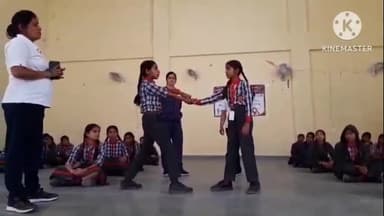 धौलपुर: केंद्रीय स्कूल ने छात्राओं को सिखाएआत्मरक्षा के गुर,सात दिवसीय शिविर का समापन, महिला पुलिस कर्मियों ने दी ट्रेनिग