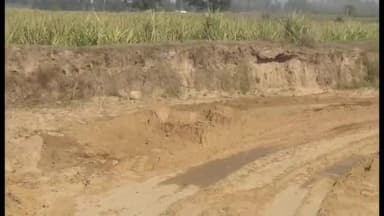 शाहजहांपुर: सिंधौली के ददियूरा गांव में अवैध खनन कर माफियाओं ने बना दिए तालाब, एडीएम ने एसडीएम सदर को दिए जांच के आदेश